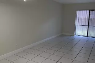 21906 Lake Forest Cir, Boca Raton, FL 33433 - Photo 5