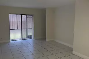 21906 Lake Forest Cir, Boca Raton, FL 33433 - Photo 7