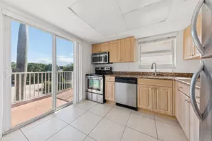 1000 NE 9th Ave, Delray Beach, FL 33483 - Photo 5