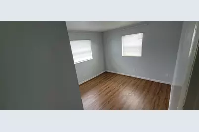 351 W 21st Street, Riviera Beach, FL 33404 - Photo 9