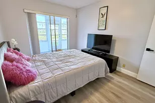 81 Markham E, Deerfield Beach, FL 33442 - Photo 33
