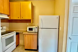 3961 NW 36th Ter, Lauderdale Lakes, FL 33309 - Photo 9