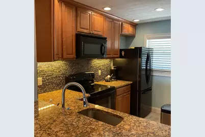 714 Northlake Court, Unit #209, North Palm Beach, FL 33408 - Photo 9