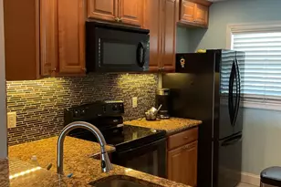 714 Northlake Ct, North Palm Beach, FL 33408 - Photo 9