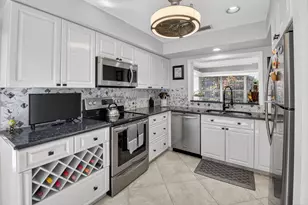 5743 Lakeview Mews Cir, Boynton Beach, FL 33437 - Photo 5
