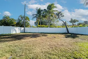 443 SE Dolphin Dr, Stuart, FL 34996 - Photo 27