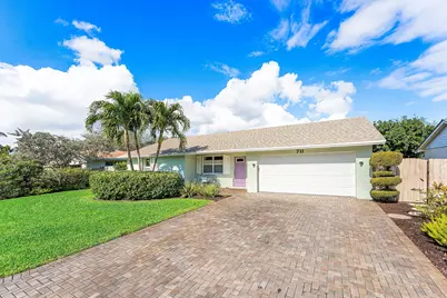 711 SW 27th Terrace, Boynton Beach, FL 33435 - Photo 3