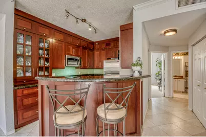 1805 N Flagler Drive, Unit #206, West Palm Beach, FL 33407 - Photo 9