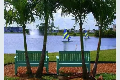 119 Berkshire F, West Palm Beach, FL 33417 - Photo 35