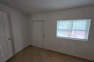 401 Seagrape Rd, Lantana, FL 33462 - Photo 13