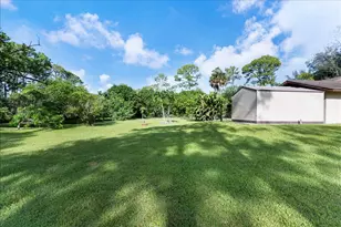 11952 60th St N, The Acreage, FL 33411 - Photo 37