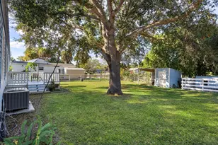 4910 Deanna Ln, Fort Pierce, FL 34946 - Photo 35