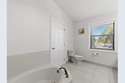 3962 Circle Lake Drive, West Palm Beach, FL 33417 - Photo 31