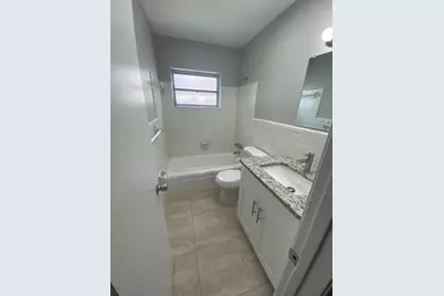 182 SE 10th Street, Deerfield Beach, FL 33441 - Photo 11