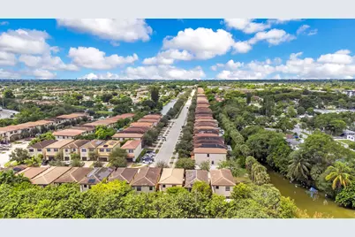 5904 NW 46th Lane, Tamarac, FL 33319 - Photo 29