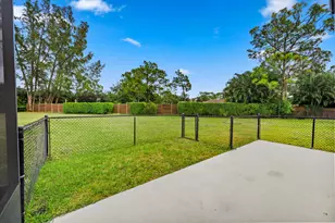 104 Greenwood Pl, Royal Palm Beach, FL 33411 - Photo 37