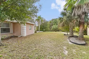 1718 Sawgrass Cir, Greenacres, FL 33413 - Photo 33