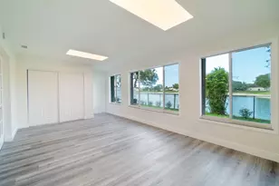 23040 Floralwood Ln, Boca Raton, FL 33433 - Photo 9