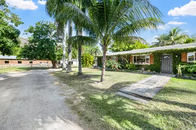 1068 D Road, Loxahatchee, FL 33470 - Photo 15