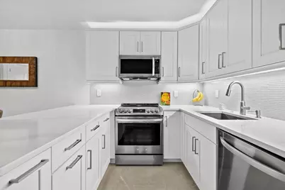 709 7th Lane, Palm Beach Gardens, FL 33418 - Photo 17