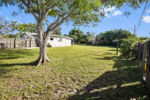 3858 Lakewood Rd, Palm Springs, FL 33461 - Photo 29