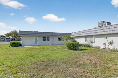 170 Valencia H, Delray Beach, FL 33446 - Photo 23