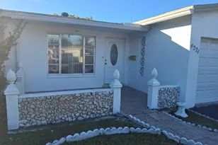 4221 NW 51st Ave NE, Lauderdale Lakes, FL 33319 - Photo 3