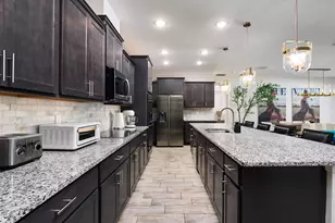 6125 NW Drophy Ave, Port Saint Lucie, FL 34986 - Photo 5