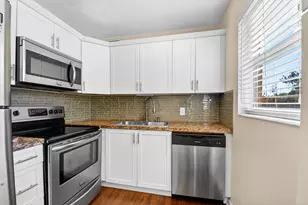 200 Northampton J, West Palm Beach, FL 33417 - Photo 11