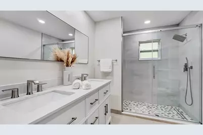 218 NE 10th Street, Delray Beach, FL 33444 - Photo 19