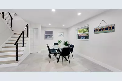 218 NE 10th Street, Delray Beach, FL 33444 - Photo 11