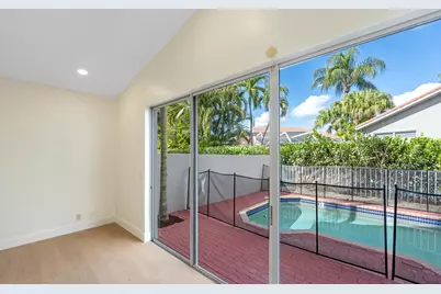 17277 Hampton Boulevard, Boca Raton, FL 33496 - Photo 11