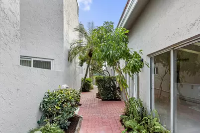 17277 Hampton Boulevard, Boca Raton, FL 33496 - Photo 35