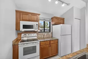 713 Club Dr, Palm Beach Gardens, FL 33418 - Photo 13