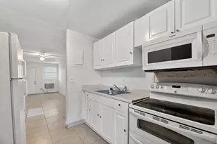 2734 NW 15th St, Fort Lauderdale, FL 33311 - Photo 5