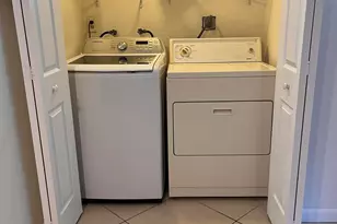 208 Wimbledon Lake Dr Unit, Plantation, FL 33324 - Photo 7