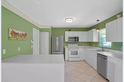 5680 Travelers Way, Fort Pierce, FL 34982 - Photo 9