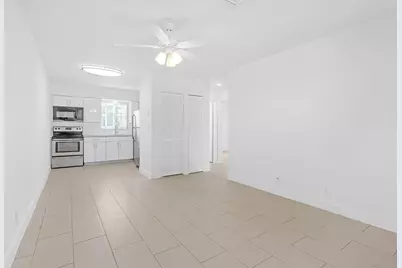 330 W Camino Real, Boca Raton, FL 33432 - Photo 9