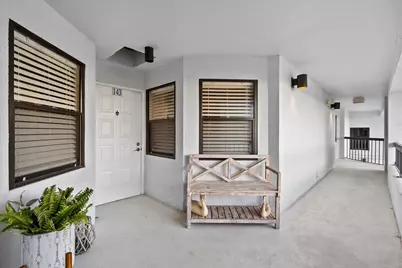 143 Bay Colony Drive N, Unit #Penthouse, Juno Beach, FL 33408 - Photo 3