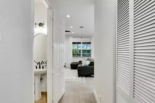 10641 Willow Oak Ct, Wellington, FL 33414 - Photo 9