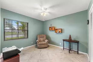 5574 Parkwalk Cir E, Boynton Beach, FL 33472 - Photo 25