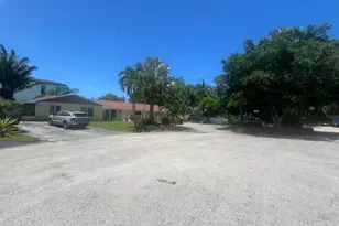 2081 Joy-Rene Ln, North Palm Beach, FL 33408 - Photo 3