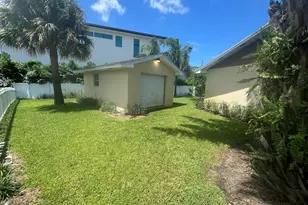 2081 Joy-Rene Ln, North Palm Beach, FL 33408 - Photo 11