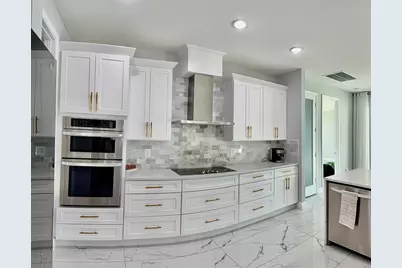 2092 SW Airoso Boulevard, Port Saint Lucie, FL 34984 - Photo 11
