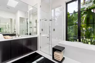 241 Jungle Rd, Palm Beach, FL 33480 - Photo 51