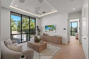 1136 NE 9th Ave, Delray Beach, FL 33483 - Photo 17