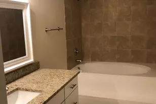 641 Executive Center Dr, West Palm Beach, FL 33401 - Photo 15