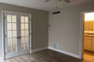 641 Executive Center Dr, West Palm Beach, FL 33401 - Photo 11