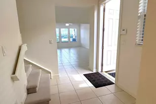 685 Pacific Grove Dr, West Palm Beach, FL 33401 - Photo 5