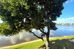 685 Pacific Grove Dr, West Palm Beach, FL 33401 - Photo 15